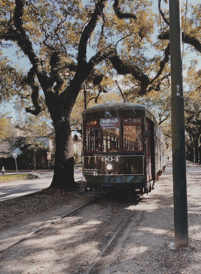 Lujon: Jazz Song to a Streetcar
